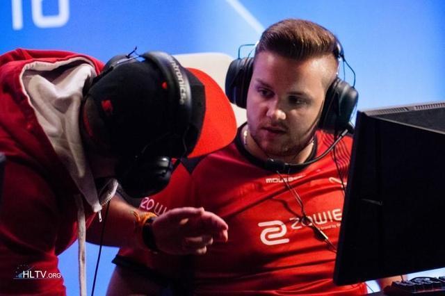 利物浦锁定 利物浦锁定