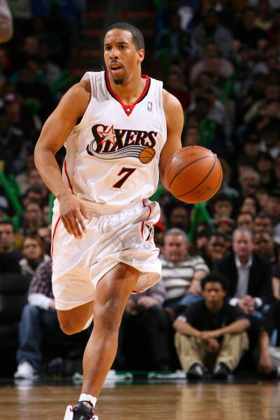 他的身体不 他的身体不